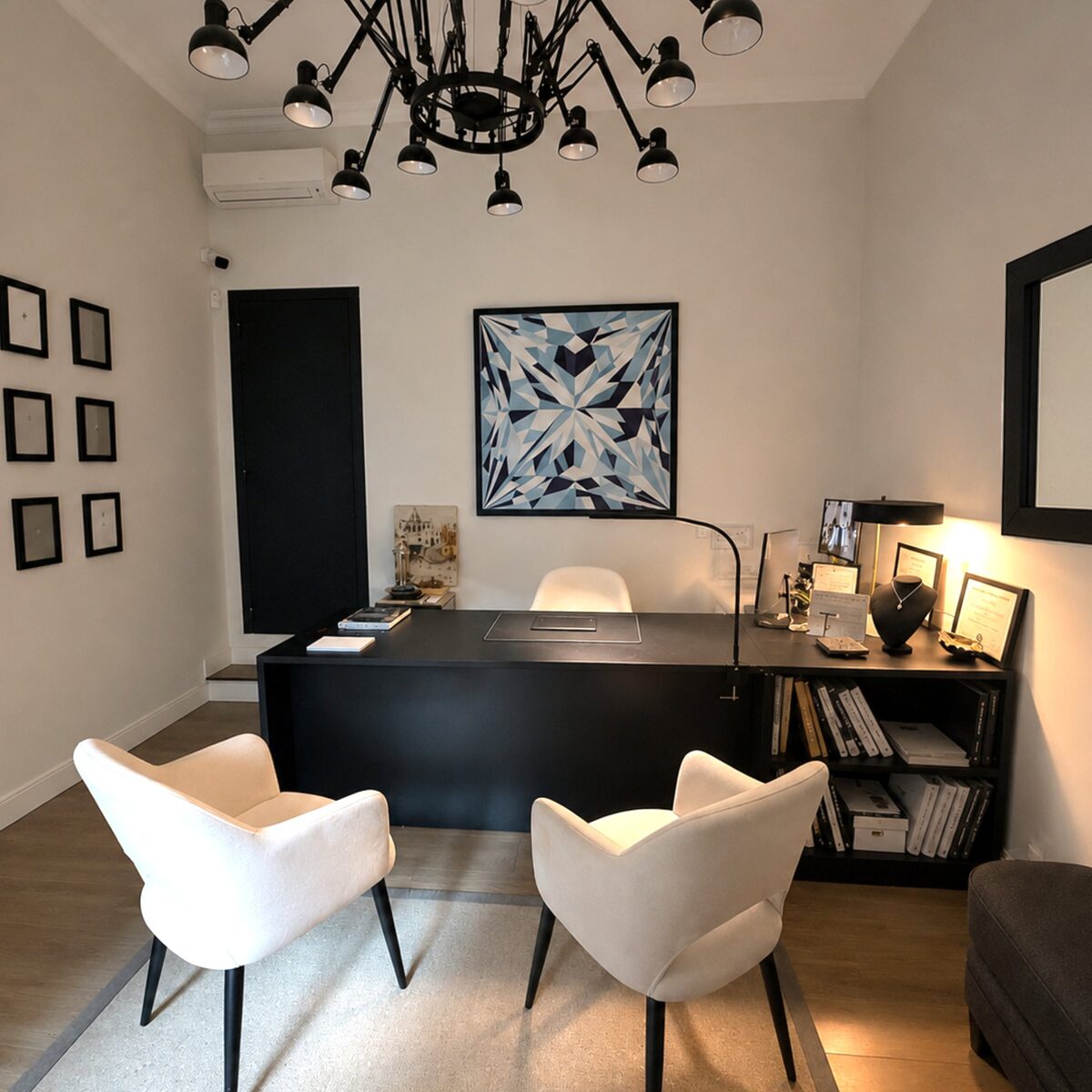 Interno dell'atelier Diamond House, Roma Parioli