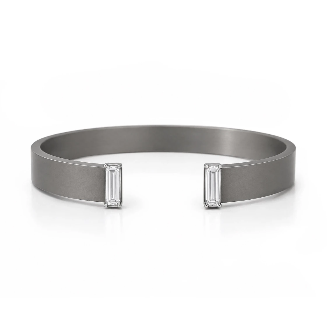 Titanium Open Band Baguette Diamond Bracelet — vista 1