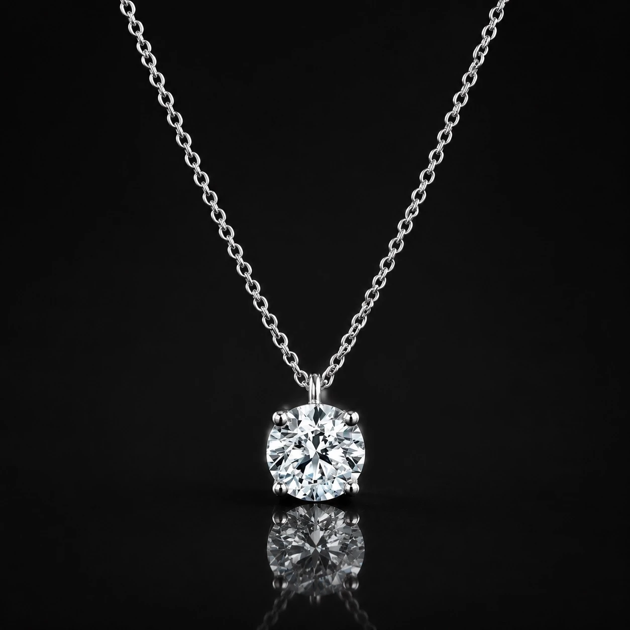Collana punto luce con diamante taglio brillante
